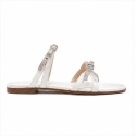 Stuart Weitzman – eleganckie sandały z kryształkowymi kokardkami Rozmiar 34.5